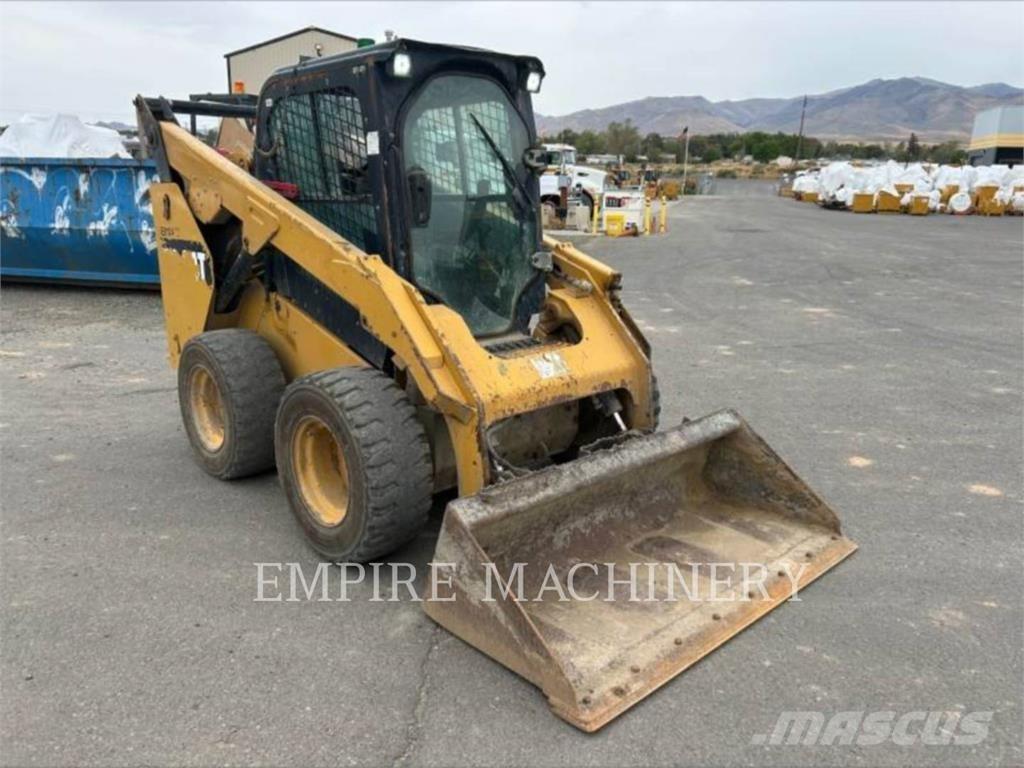 CAT 262D CA Skid steer loaders