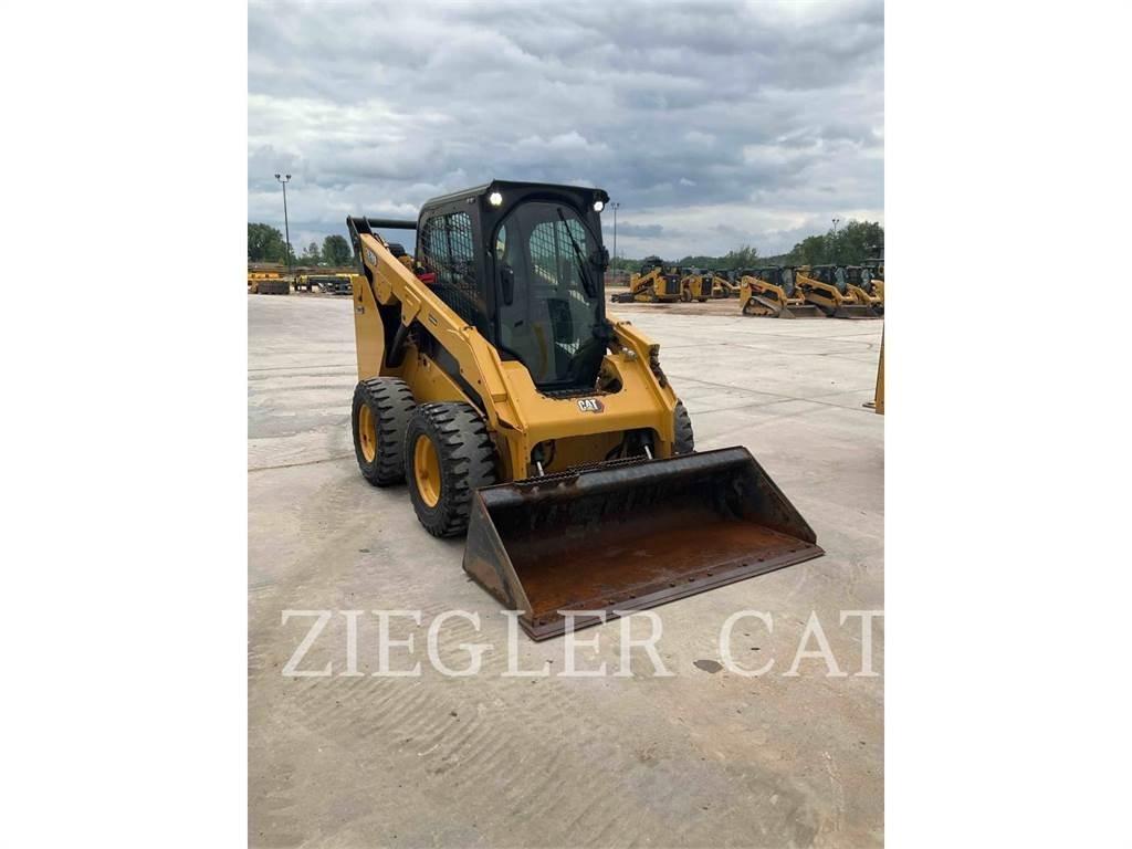 CAT 262D3 Skid steer loaders