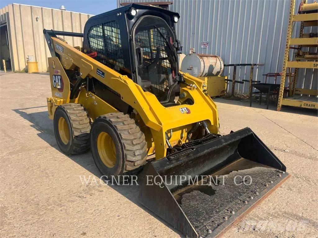 CAT 262D3 Skid steer loaders