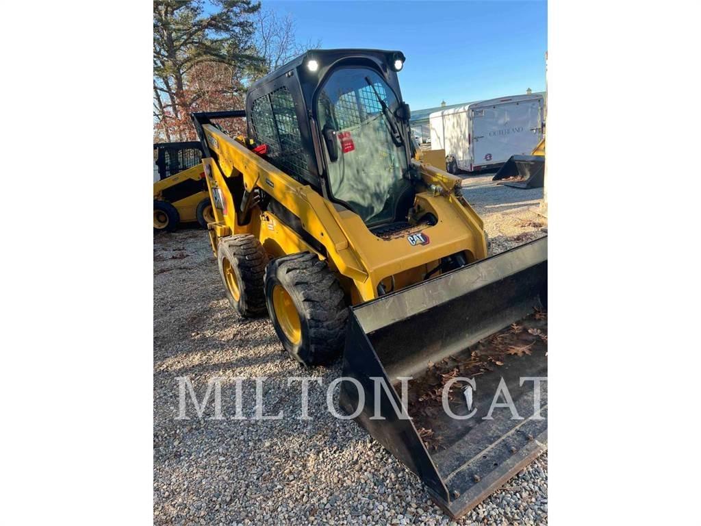 CAT 262D3 Skid steer loaders