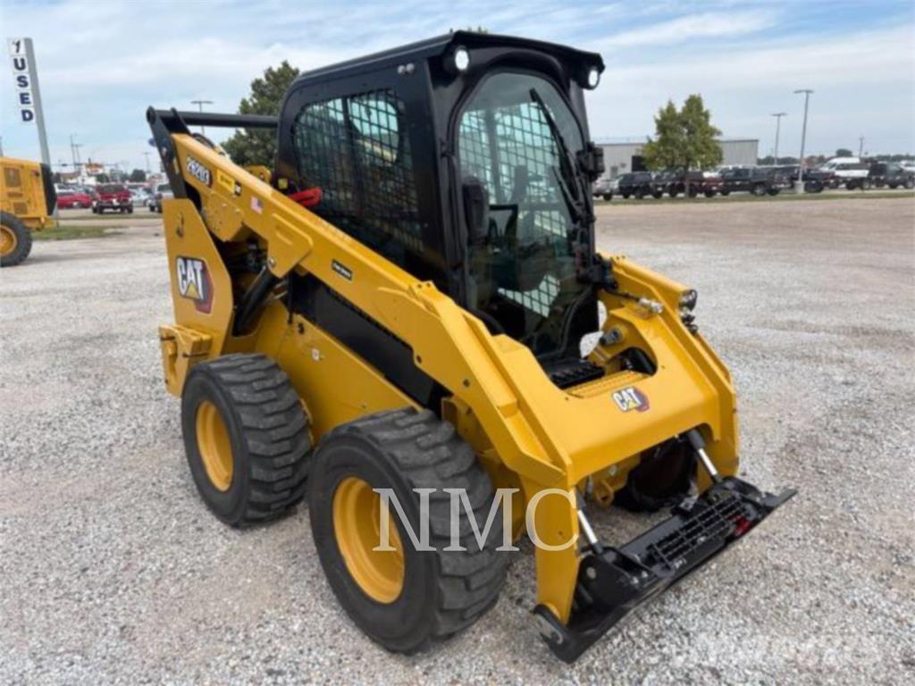CAT 262D3 Skid steer loaders