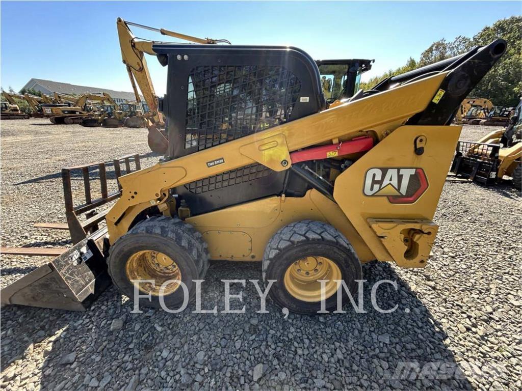 CAT 262D3 Skid steer loaders