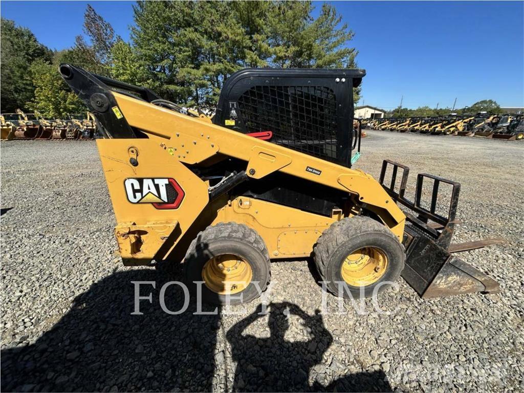 CAT 262D3 Skid steer loaders