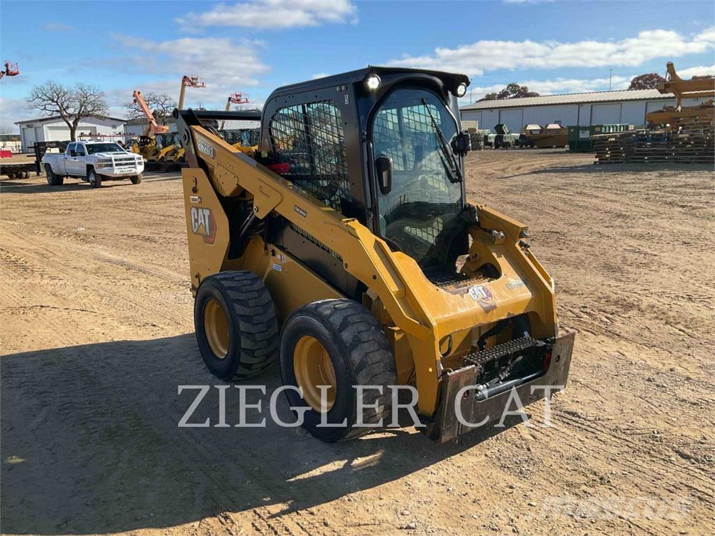 CAT 262D3 Skid steer loaders