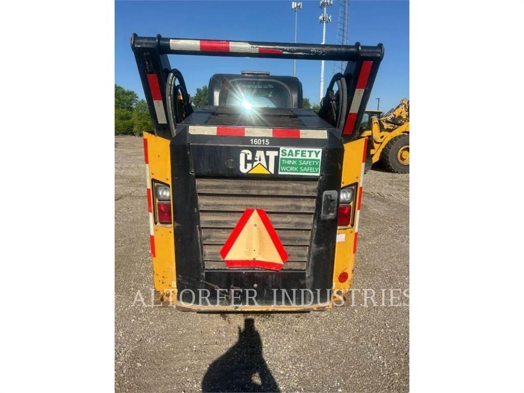 CAT 272D2 Skid steer loaders