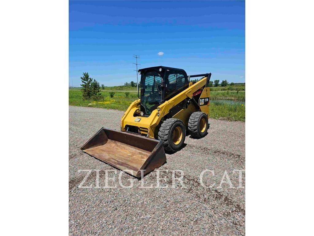 CAT 272D2 Skid steer loaders