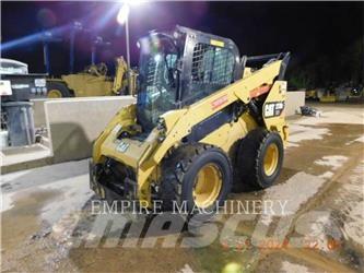 CAT 272D2 XHP Skid steer loaders