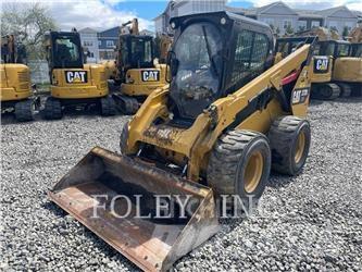 CAT 272D2XHP Skid steer loaders