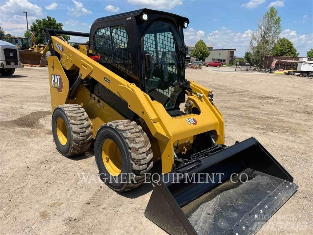 CAT 272D3 Skid steer loaders