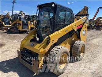 CAT 272D3 Skid steer loaders