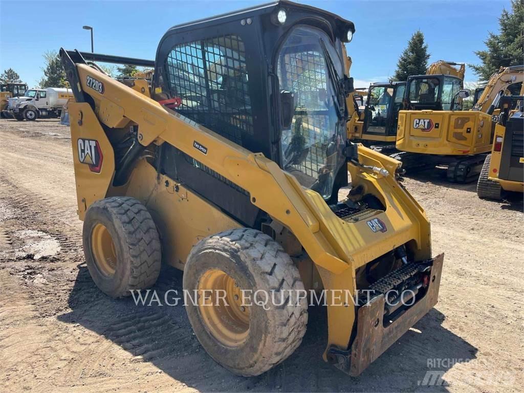 CAT 272D3 Skid steer loaders