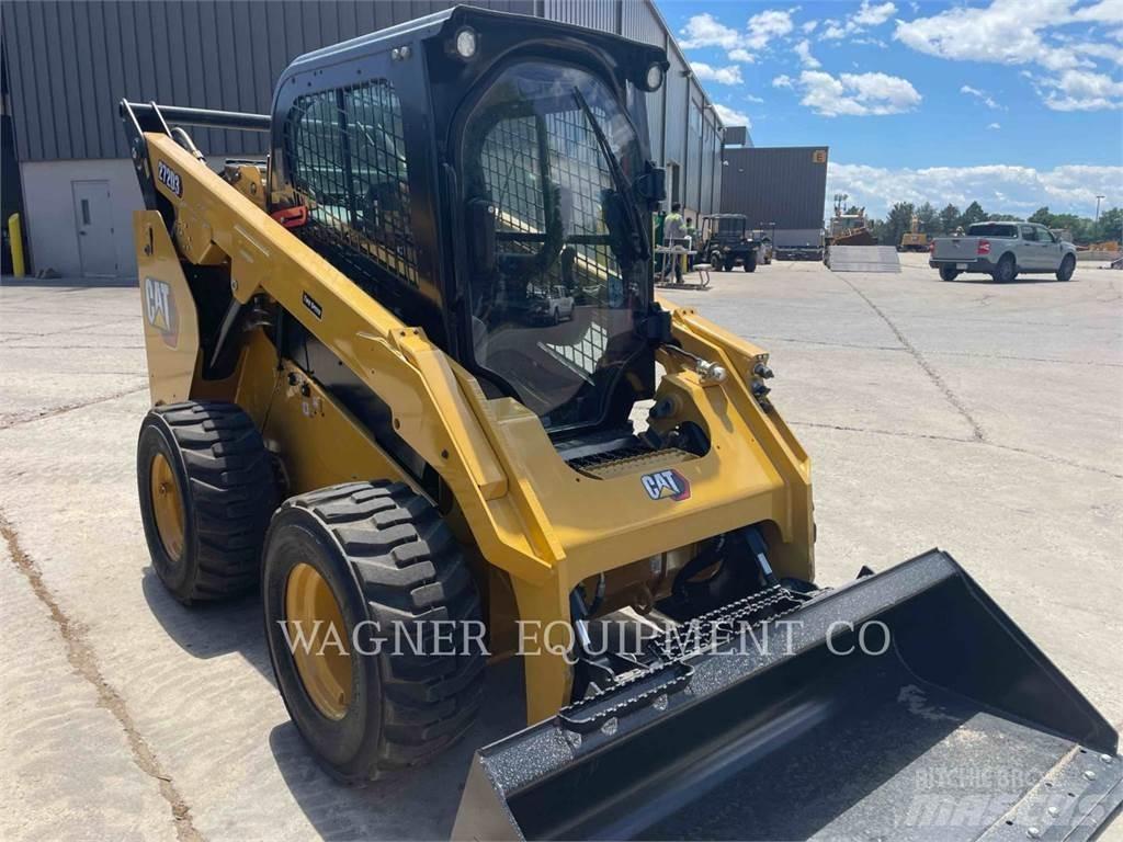 CAT 272D3 Skid steer loaders