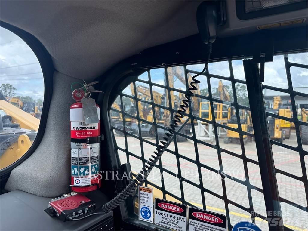 CAT 272D3 Skid steer loaders