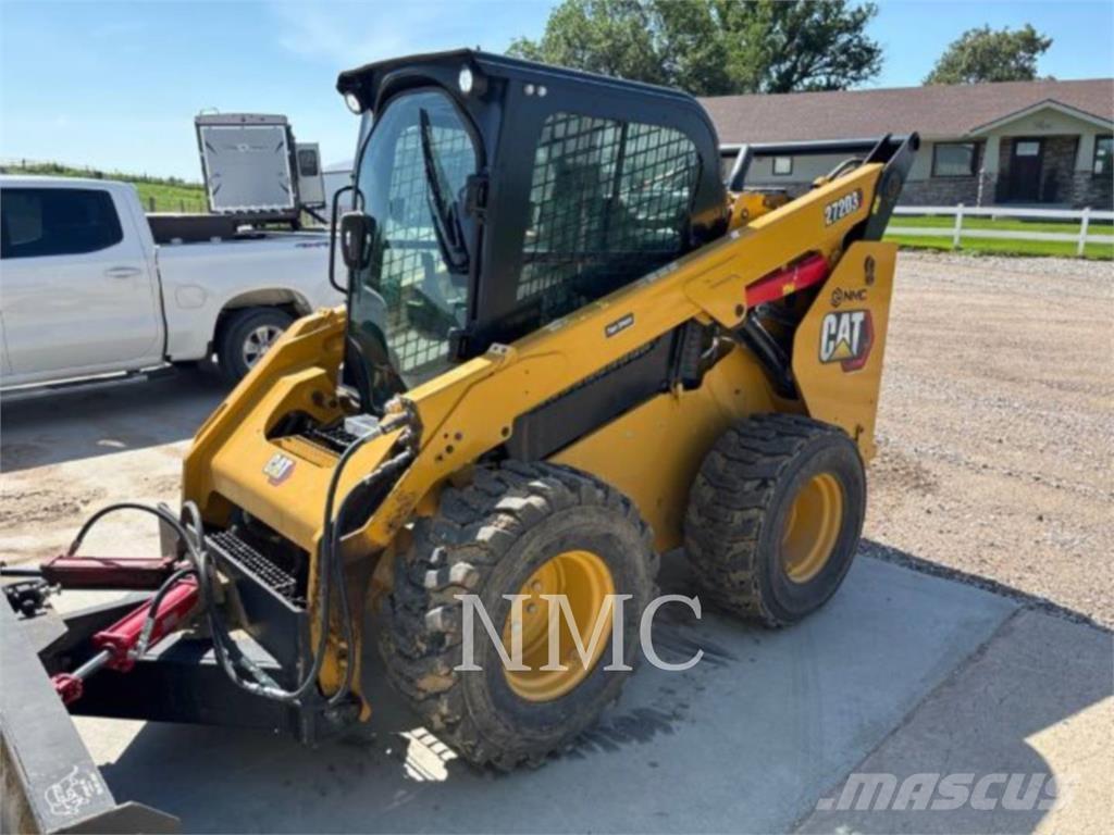 CAT 272D3 Skid steer loaders