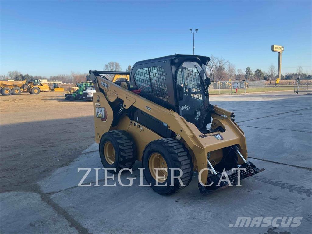 CAT 272D3 Skid steer loaders