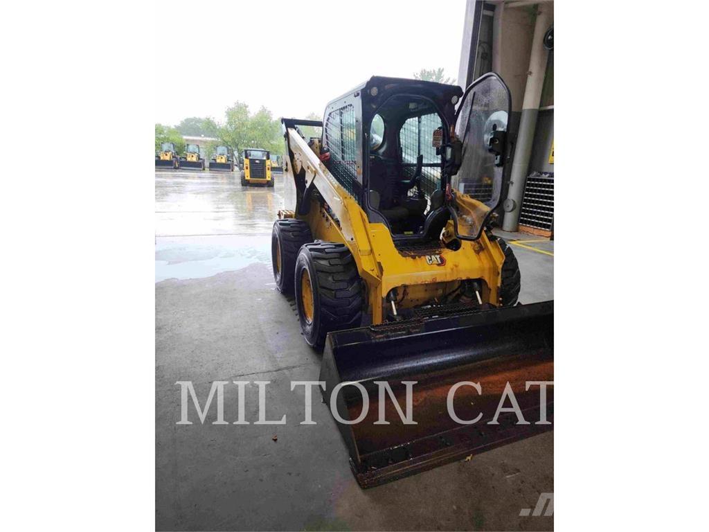 CAT 272D3 XHP Skid steer loaders