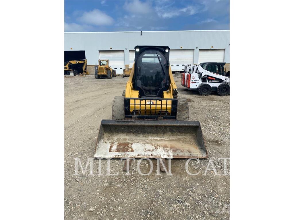 CAT 272D3XE Skid steer loaders