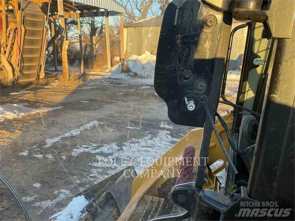 CAT 299D3 Crawler loaders