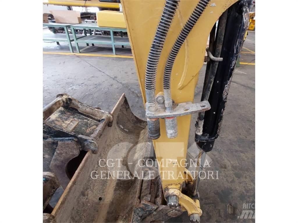 CAT 302.7DCR Crawler excavators