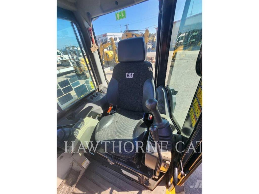 CAT 304E2 CAB Crawler excavators