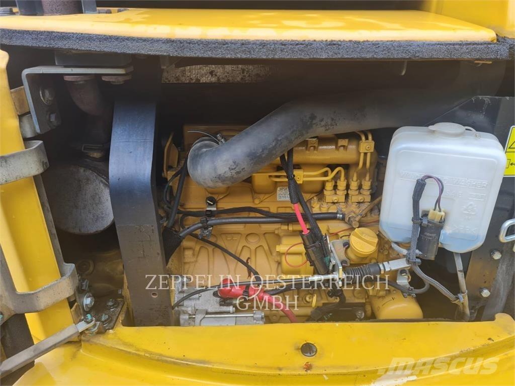 CAT 305.5E2CR Crawler excavators