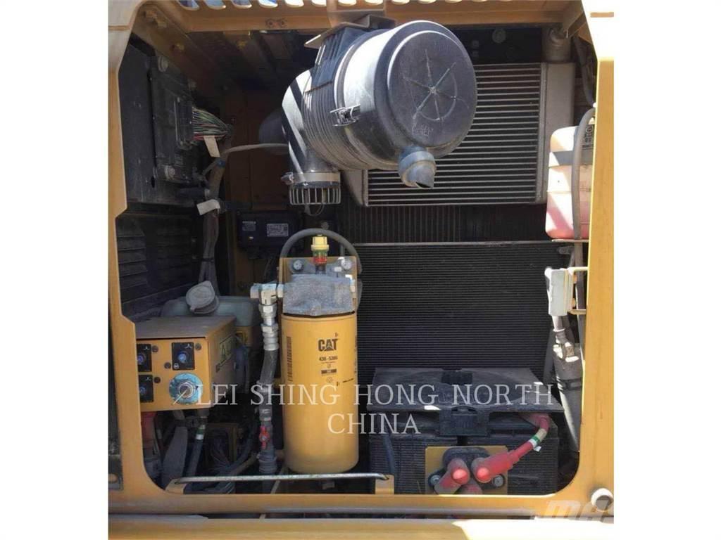 CAT 313D2GC Crawler excavators