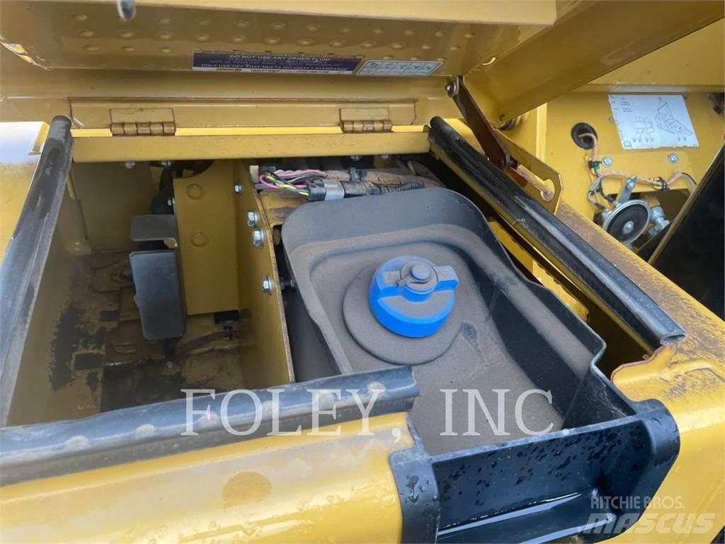 CAT 313FL Crawler excavators