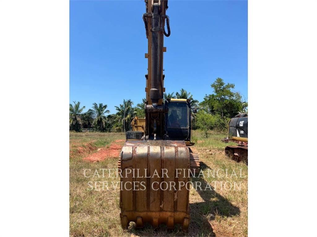 CAT 318D2L Crawler excavators