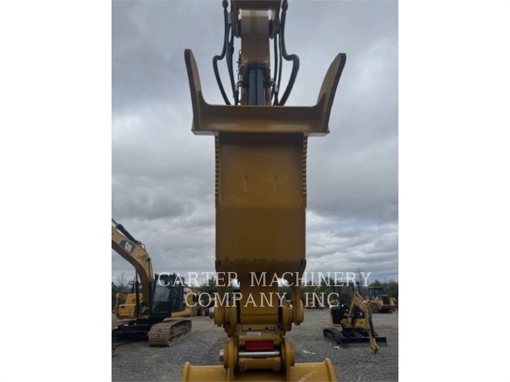 CAT 320 Crawler excavators
