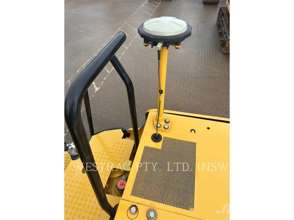 CAT 320-07 Crawler excavators