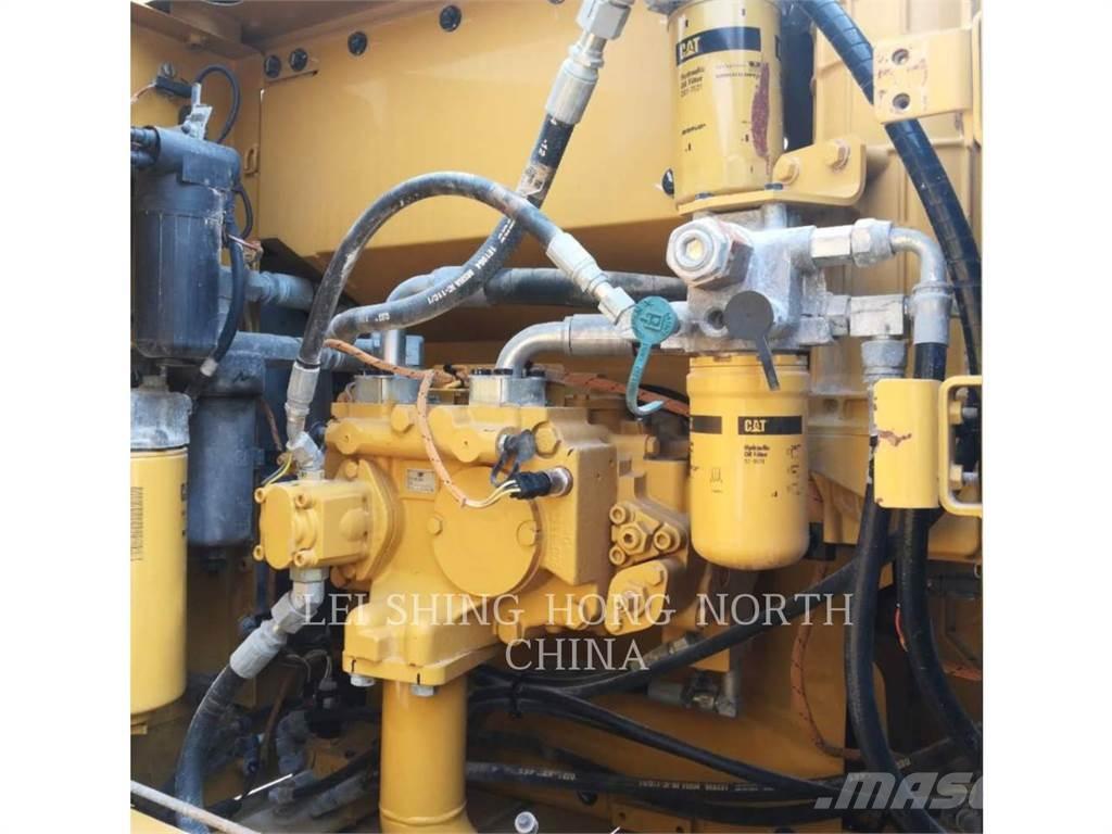 CAT 320D2 Crawler excavators