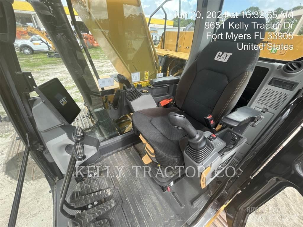 CAT 323 Crawler excavators