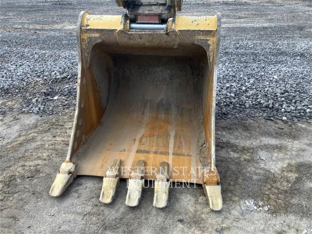CAT 323 Crawler excavators