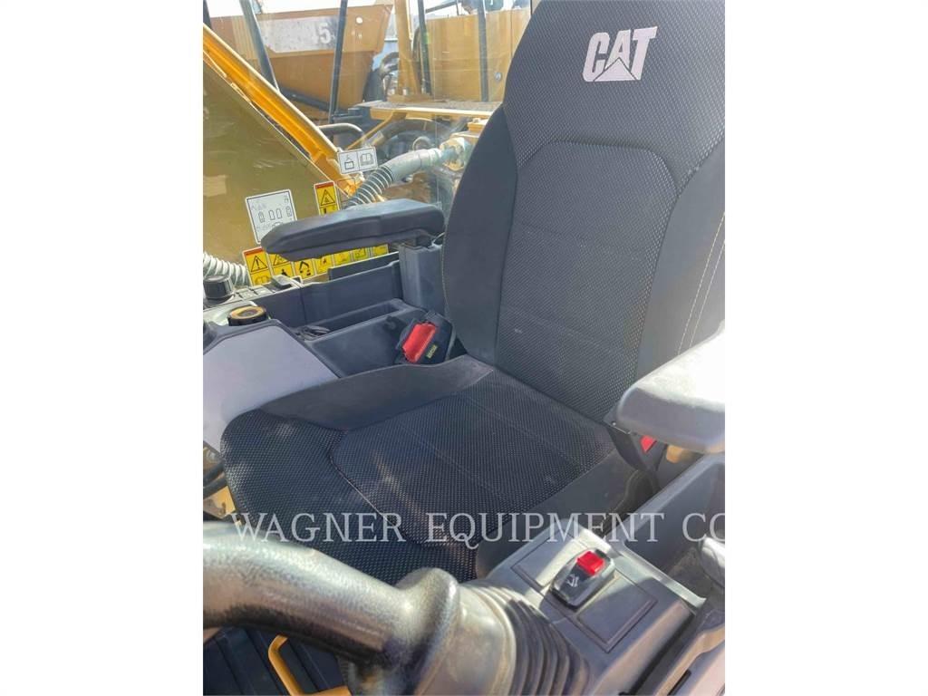 CAT 323 Crawler excavators