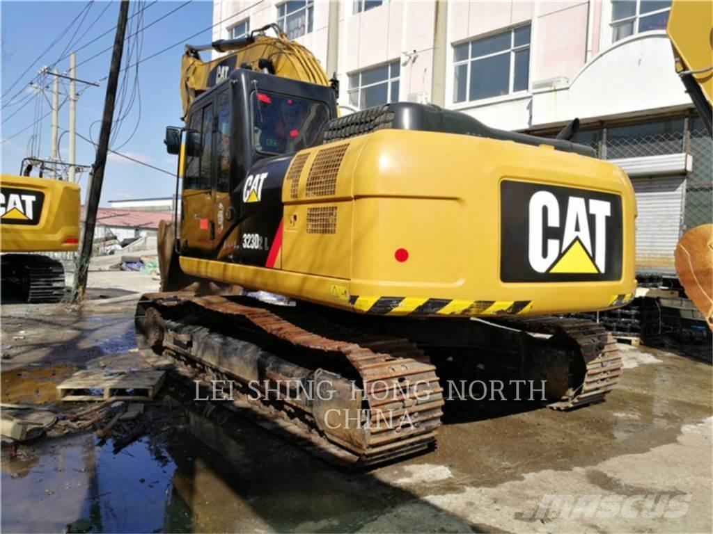 CAT 323D2L Crawler excavators