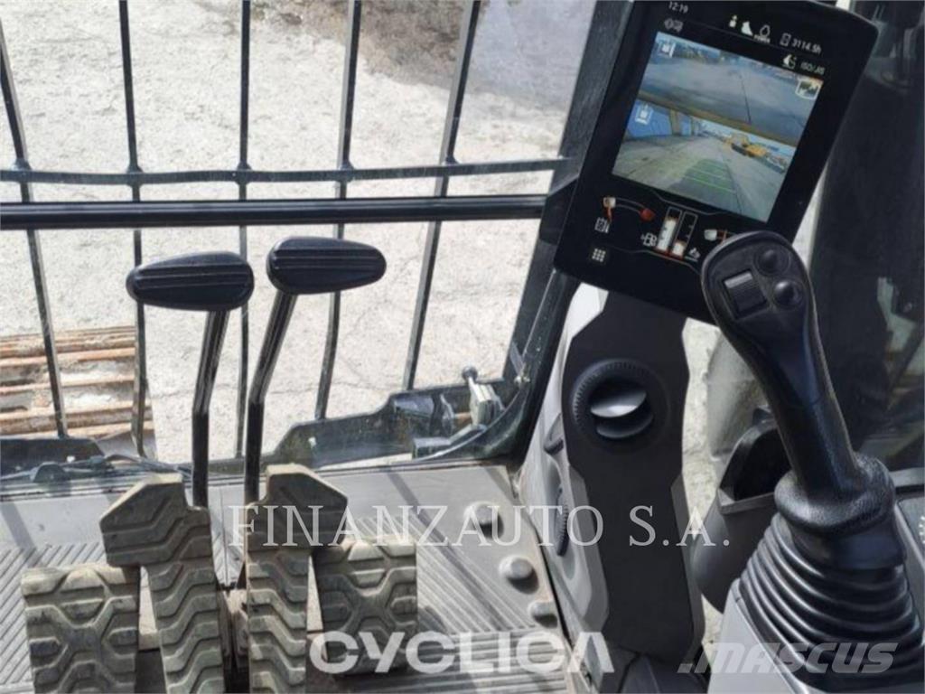 CAT 323L Crawler excavators