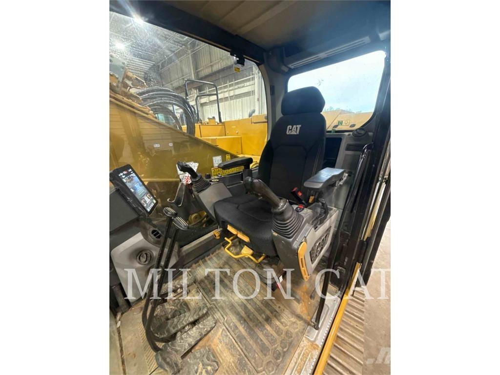 CAT 325 Crawler excavators