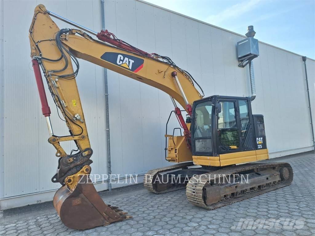 CAT 325FL Crawler excavators