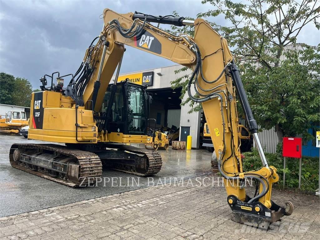 CAT 325FL Crawler excavators