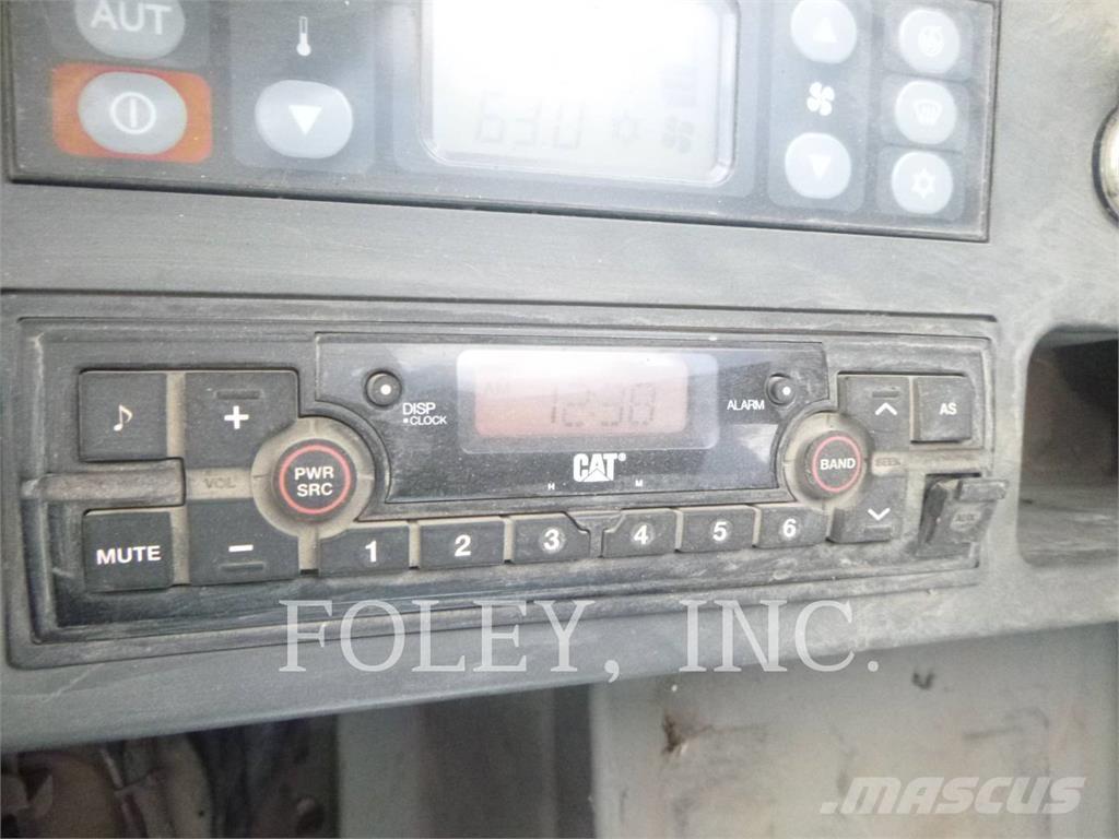 CAT 325FLCR Crawler excavators