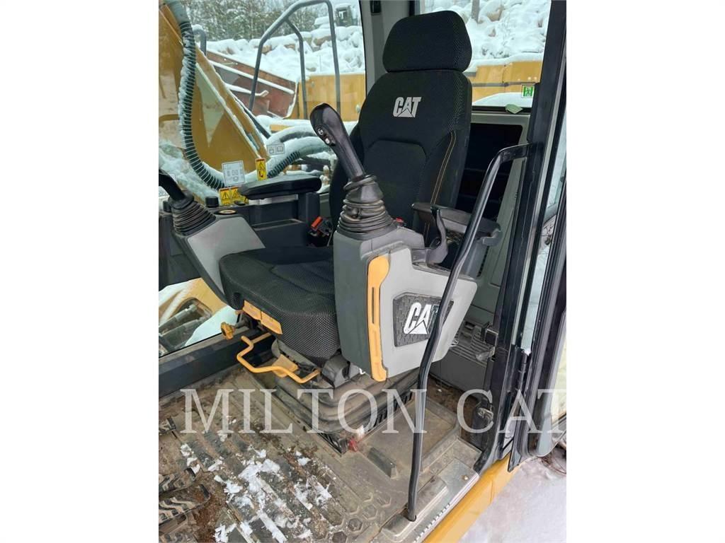 CAT 32607 Crawler excavators