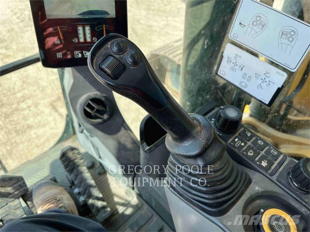 CAT 32607 Crawler excavators