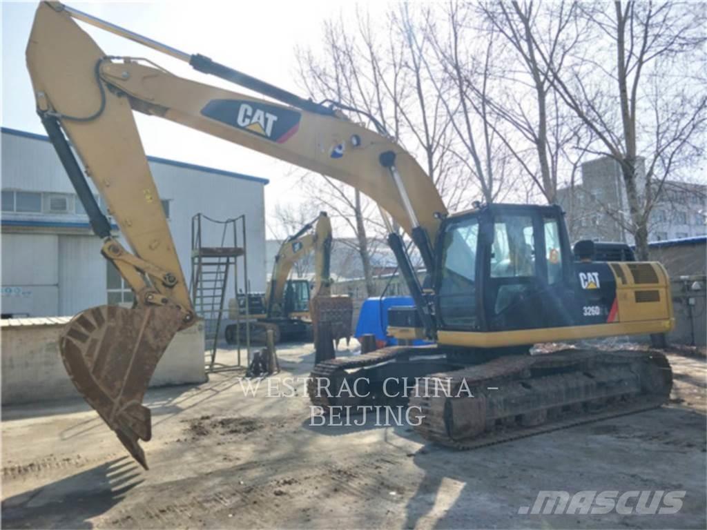 CAT 326D2L Crawler excavators