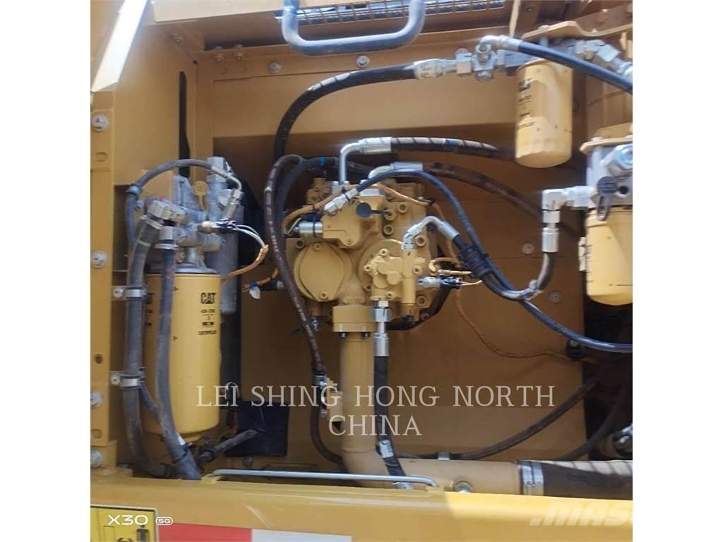 CAT 326D2L Crawler excavators