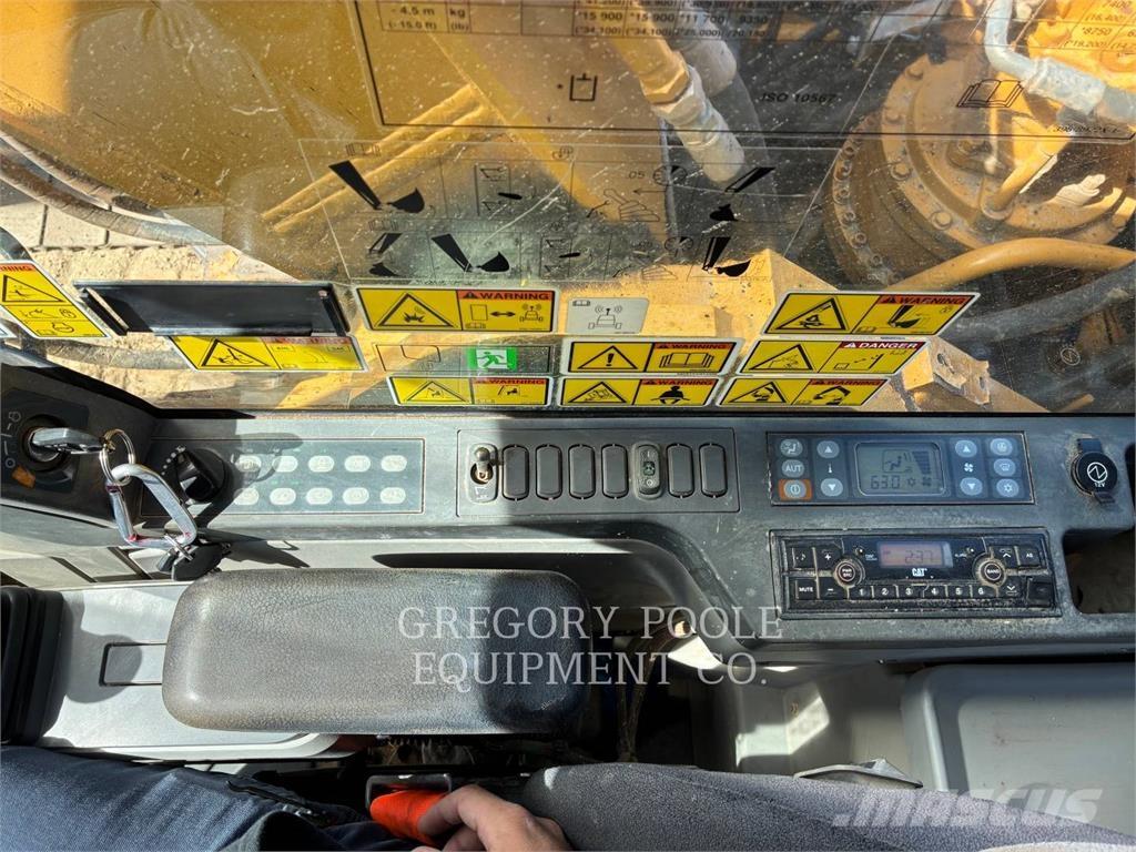 CAT 326FL Crawler excavators