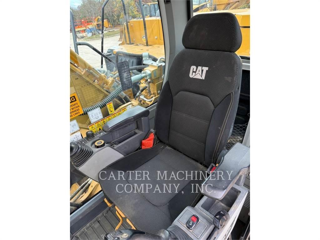 CAT 330 Crawler excavators