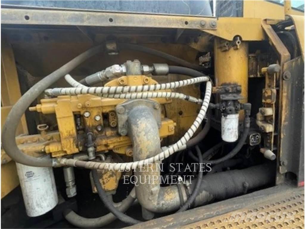 CAT 330B FM Forestry tractors