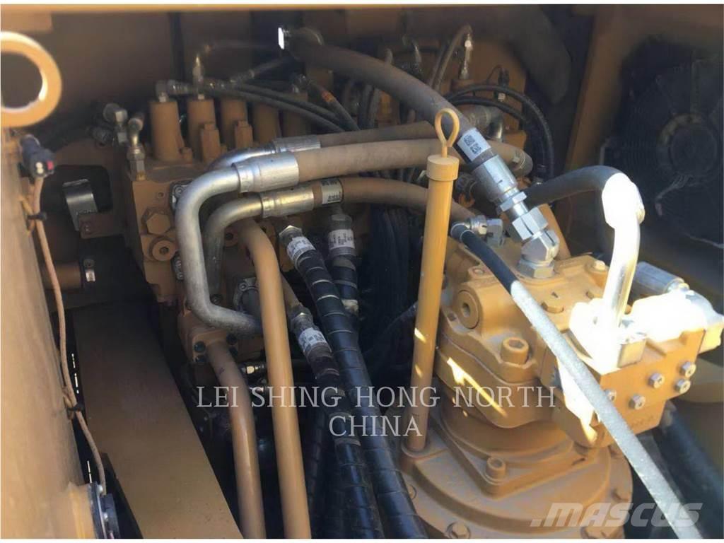 CAT 330D2L Crawler excavators