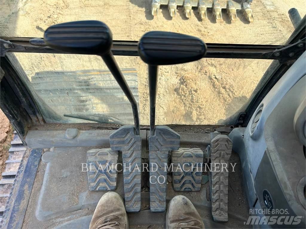 CAT 330DL Crawler excavators