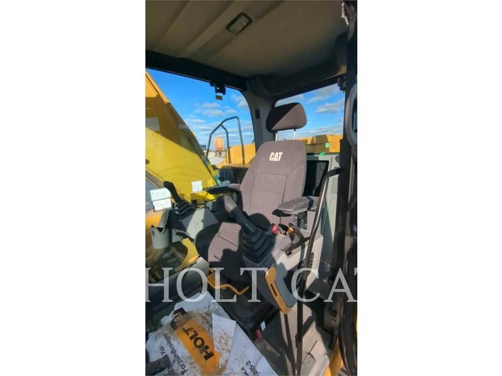 CAT 330GC Crawler excavators